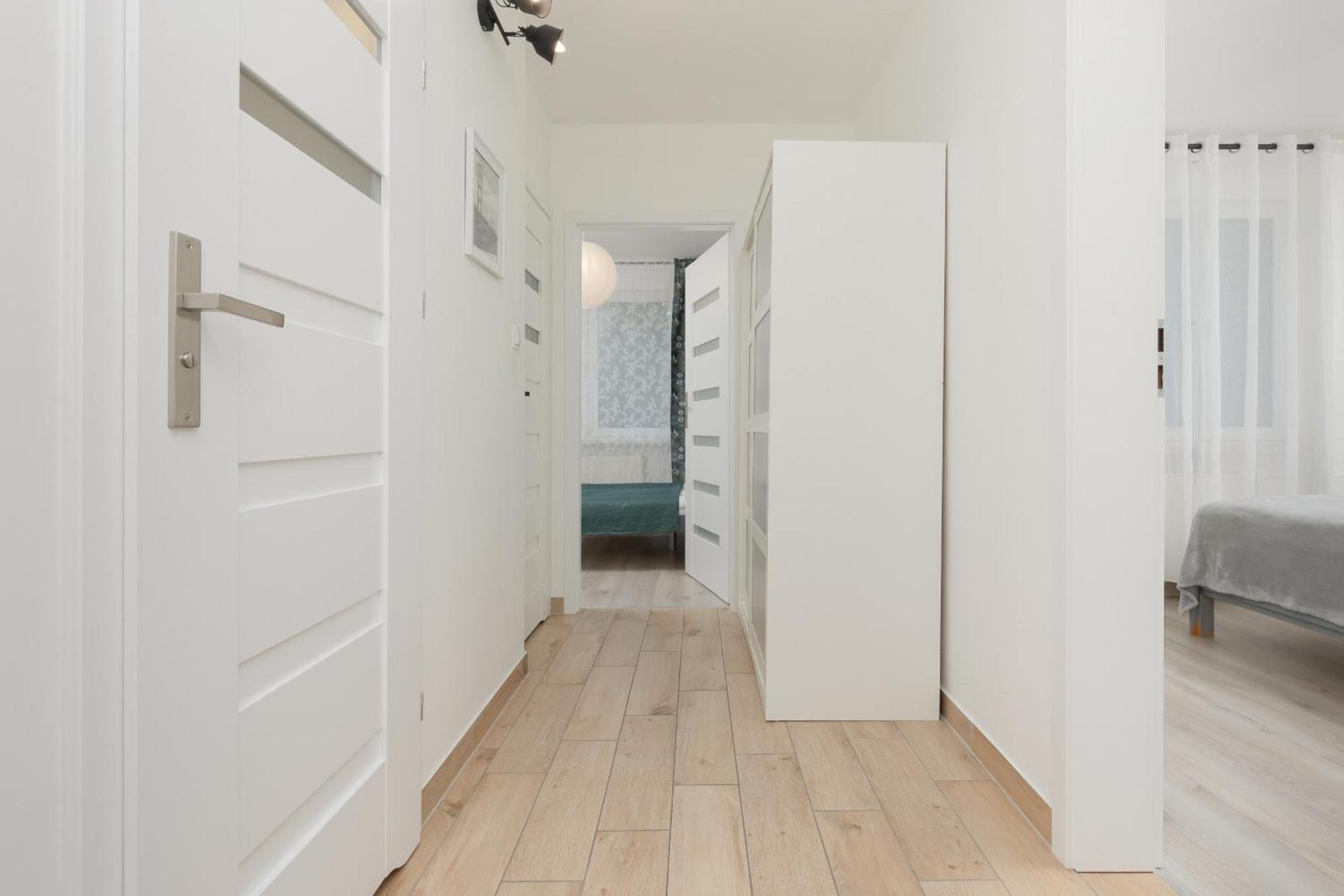 Kopcinskiego Bright & Spacious Apartment Warsaw Ursynow By Noclegi Renters Dış mekan fotoğraf